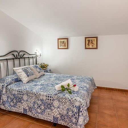 Casa Micolau Apartment Бесейте Екстериор снимка